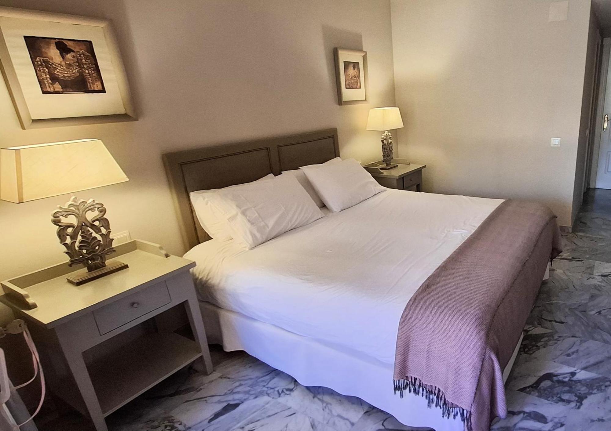 Alhambra Del Golf - Guadalmina Apartment Estepona Bagian luar foto